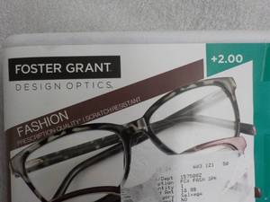 Foster Grant 3 Pr Readers and Case ...