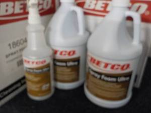 2 Gallon Jugs Betco Ultra Spray Foa...