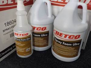 2 Gallon Jugs Betco Ultra Spray Foa...