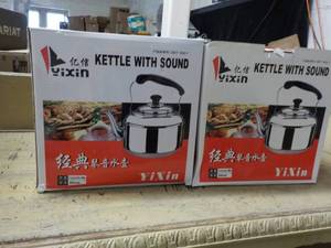2 YIXIN Stainless Steel Kettles wit...
