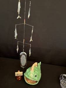 lot 92 image: Ceramic Fish & Sign & Fishing Lure Mobile