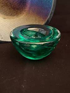 lot 93 image: Modern GreenBlue Glassware