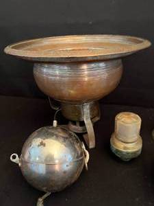 lot 100 image: Vintage Metal Items Bell, clothesline, bowl & more
