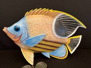 lot 101 image: Large Decorative Fish and Dish