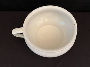 lot 104 image: Homer Laughlin Bowl