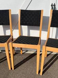 lot 5 image: Set of 4 Maple Wood Chairs with Black Webbing