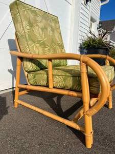 lot 21 image: Mid Century Modern Rattan Style Ficks Reed Co.