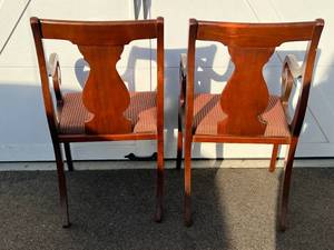 lot 140 image: Vintage Pair of Hickory Company Chairs