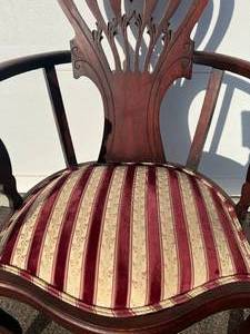 lot 135 image: Victorian Antique Chair