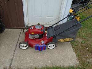 Craftsman push mower with bagger. Tested & works. As shown.