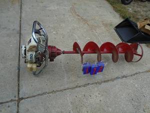 Eskimo 10 ice auger. Tested & works. As shown.