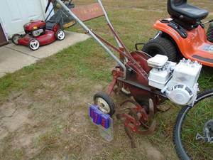 Snapper front tine roto tiller. Tested & works. As shown.