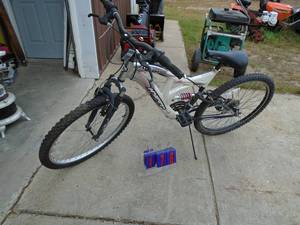 Huffy multi speed mountain bike. As shown.