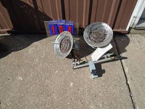 Dual LP sunflower heater. No tank. As shown.