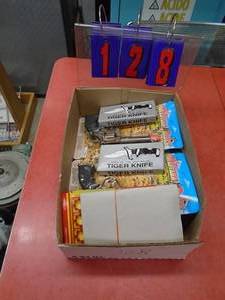 Misc flat of cap guns & knives. As shown.