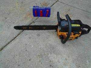 Poulan pro 20 chainsaw with new chain. Tested & works. As shown.