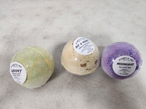 3 New Soakey Dokey Bath Co Bath Bombs