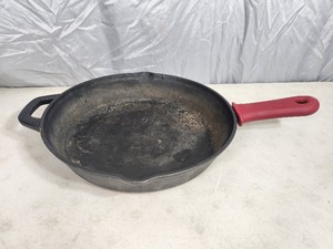 Large 12 inch Tramontine Cast Iron Skillet