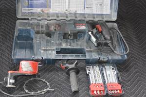 lot 17 image: BOSCH Bulldog Xtreme Corded Variable Speed ConcreteMasonry Rotary Hammer