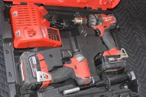 lot 18 image: Millwaukee M18 Fuel Tool Set