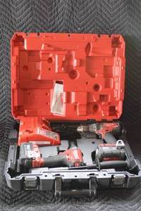 lot 21 image: Millwaukee M18 Fuel Tool Set