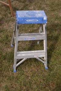 lot 33 image: 26 ladder