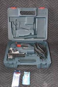 lot 61 image: Bosch 6.5-Amp Variable Speed Keyless Corded Jigsaw