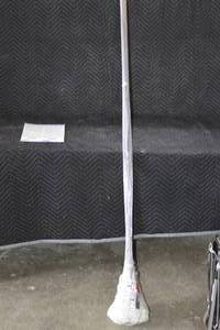 lot 69 image: 100 Hilti Ceiling Hangers X-CX ALH22 12ga 6ft