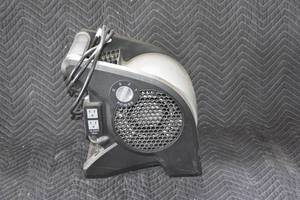 lot 73 image: Lasko utility fan