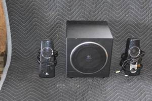 lot 140 image: Logitech speakers