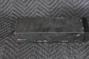 lot 98 image: Sonance 2-Channel Amplifier
