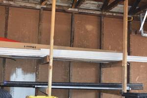 lot 154A image: 4 10 ft peices of 1-12 Schedule 40 black pipe  34 x 60 Metal pipe