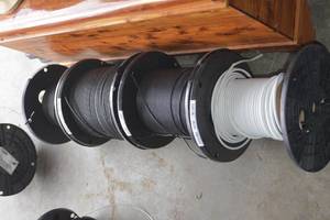 lot 176 image: 4 reels Regular and Shielded CAT5E