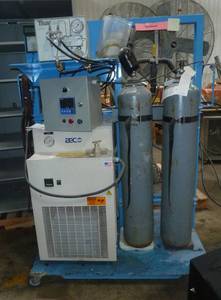 lot 10 image: Co2 blaster - tanks not included