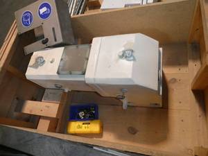 lot 25 image: Head for Leistritz extruder Very heavy