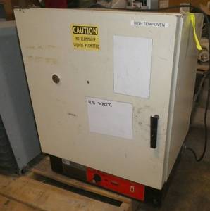 lot 26 image: Fisher Scientific oven model 230G