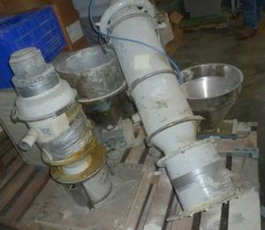 lot 106 image: Pallet of feeders