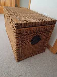Woven Trunk Chest