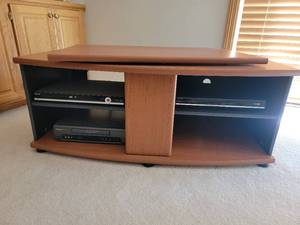 Contemporary Lazy Suzan Entertainment Stand