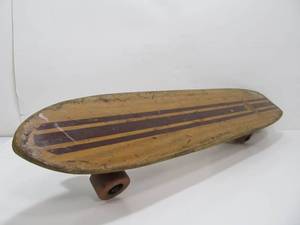 lot 16 image: Vintage NASH Sidewalk Surboard Skateboard