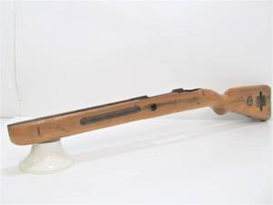 lot 26 image: Antique Maple Gun Stock 