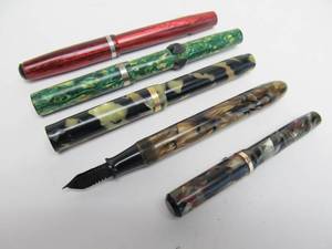 lot 144 image: Excellent Lot of Vintage Fountain Pens