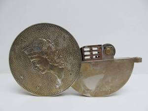 lot 152 image: Very Cool Large Vintage US Coin Table Lighter
