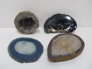 lot 170 image: Group of 4 Larger Agates Geodes etc