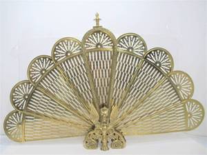 lot 40 image: Vintage Ornate Brass Folding Fireplace Screen