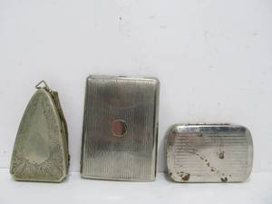 lot 55 image: Vintage 1920s-30s Chrome Coin Holders Cigarette Cases etc