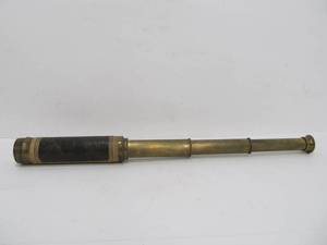 lot 202 image: Antique Brass & Leather Spotting Scope