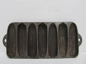 lot 211 image: Old Vintage Cast Iron Cornbread Pan