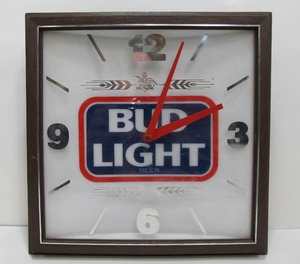 lot 232 image: Working Vintage BUD LIGHT Advertising Beer Clock