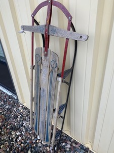 lot 331 image: Vintage Wooden Snow Sled